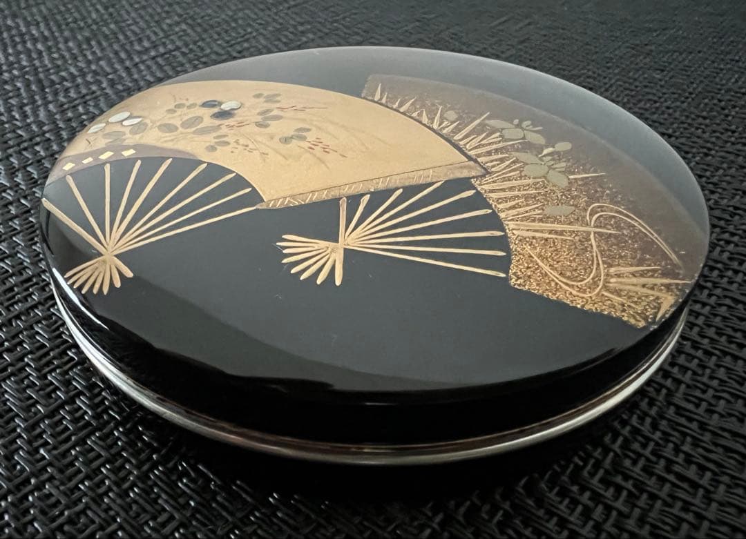 箕輪一星 作 扇面蒔絵香合 銀縁 箱付き