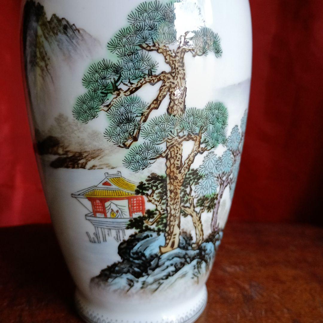 色絵　山水楼閣文　花瓶　景徳鎮