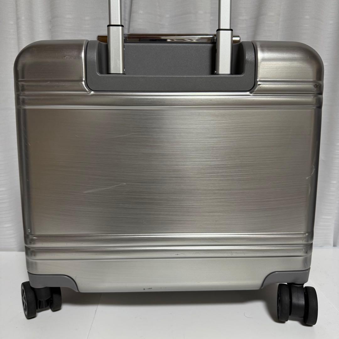 ⭐️極美品⭐️ゼロハリバートン　キャリーケース　シルバー　ビジネスバッグ