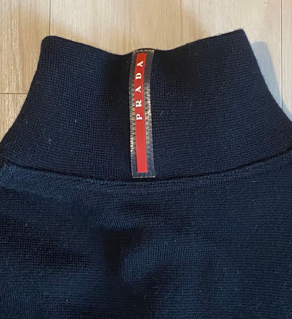 PRADA ハイネックジップアップジャケット 黒