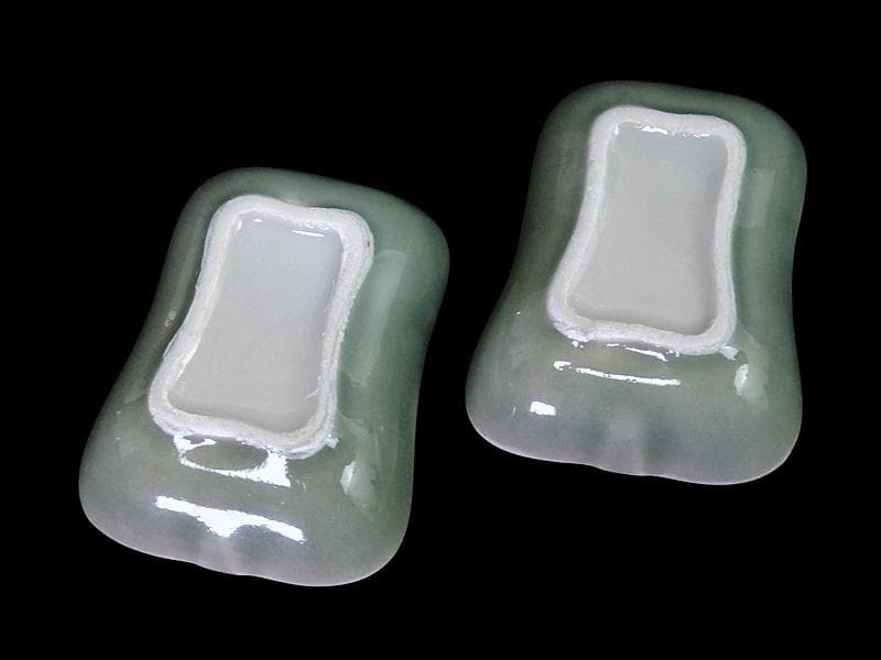 伊万里　瀬戸　青磁　軍配の図　変形豆皿　2枚　珍品　E667AS-fbsf