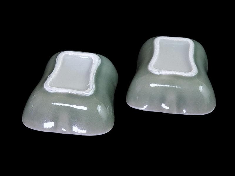 伊万里　瀬戸　青磁　軍配の図　変形豆皿　2枚　珍品　E667AS-fbsf