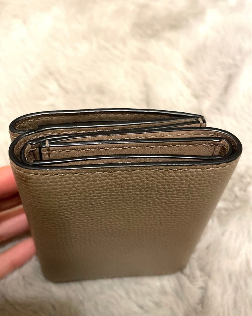 LOEWE トライフォールド ウォレット　三つ折り財布（サンド）