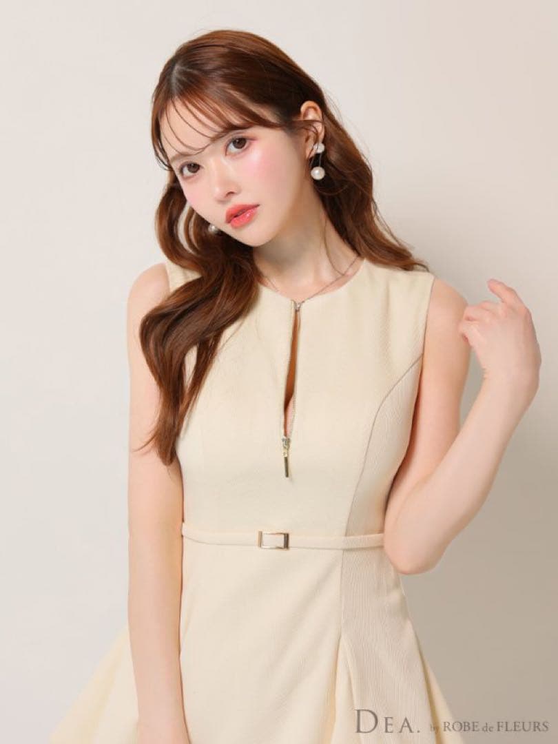 【DEA./ディア】ノースリーブ/ ベルトデザイン/ チュール/ フレアドレス