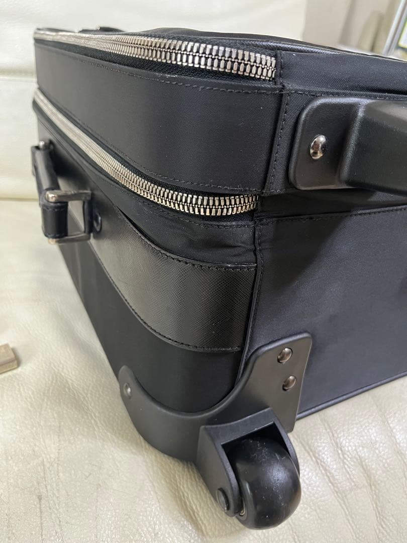 margie　プラダスーツケース