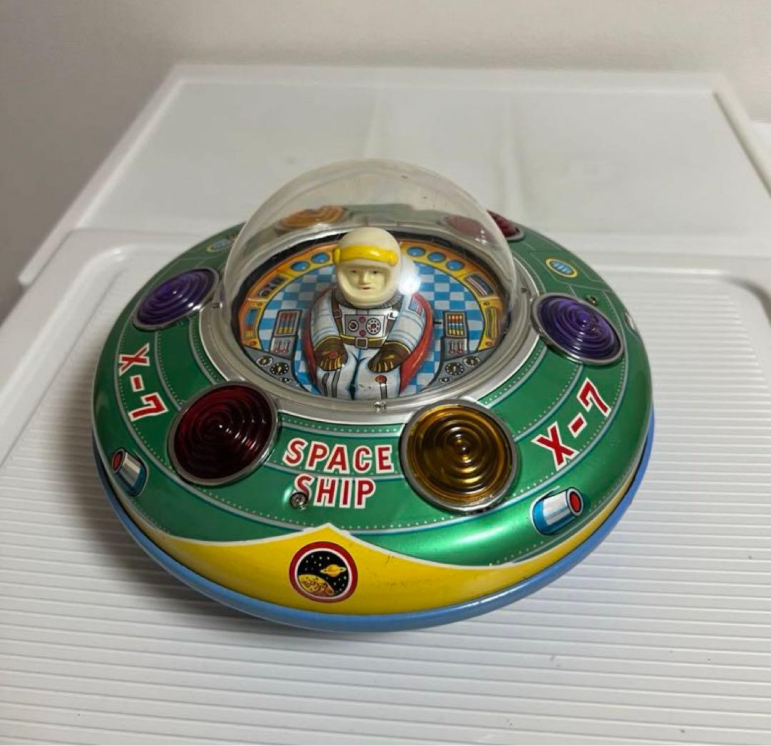 ブリキおもちゃ（スペースシップ X-7 ）