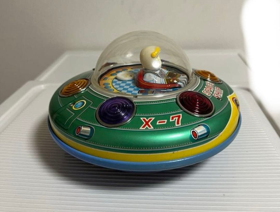 ブリキおもちゃ（スペースシップ X-7 ）