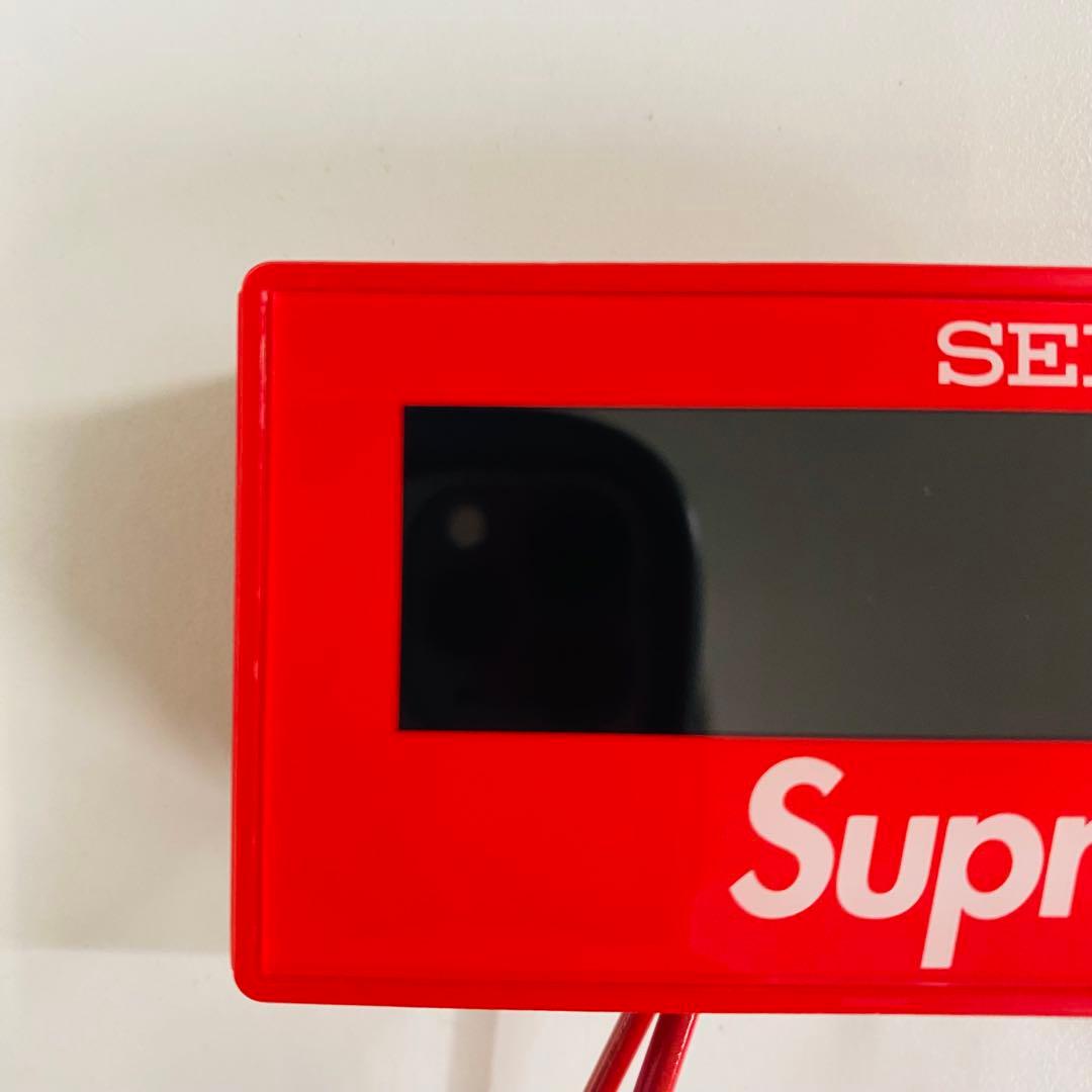 SEIKO Supreme デジタル置時計 赤