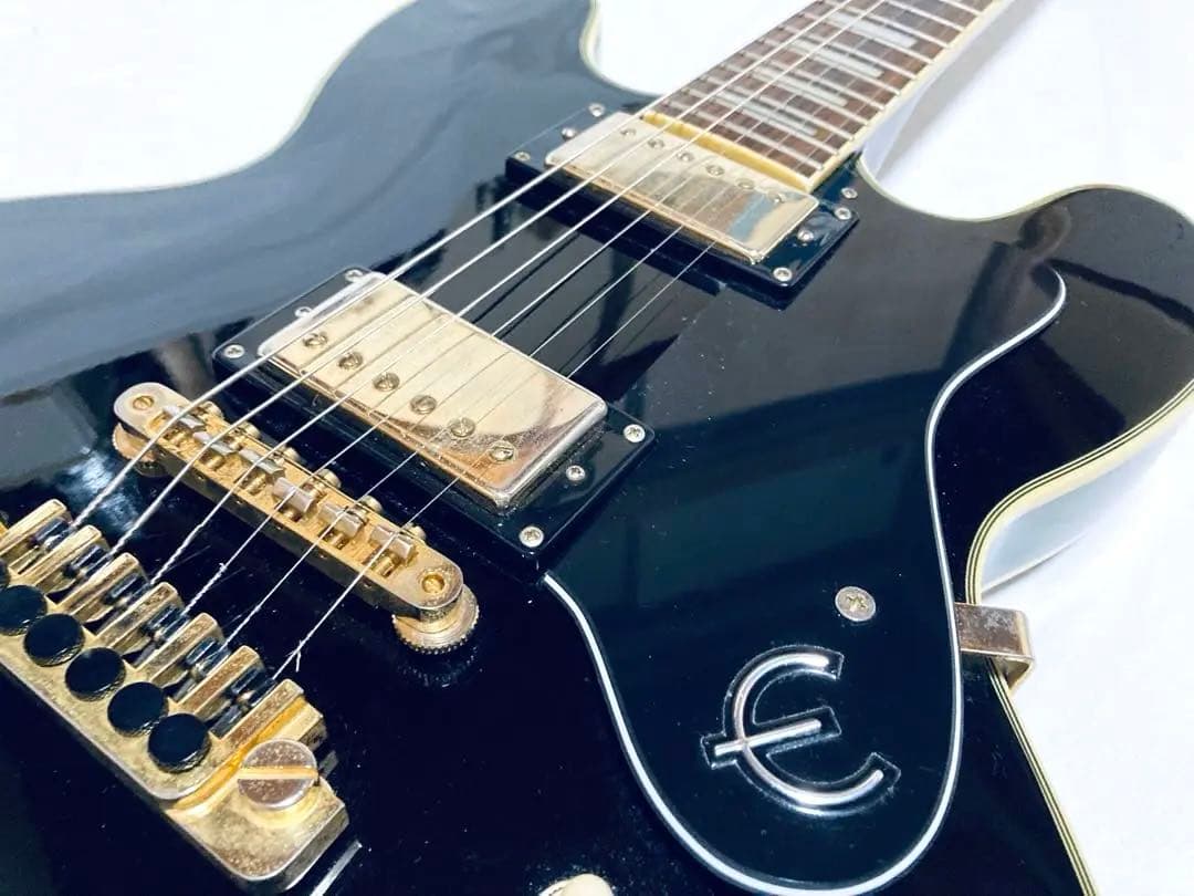 Epiphone B.B. King Lucille セミアコ ハードケース付き