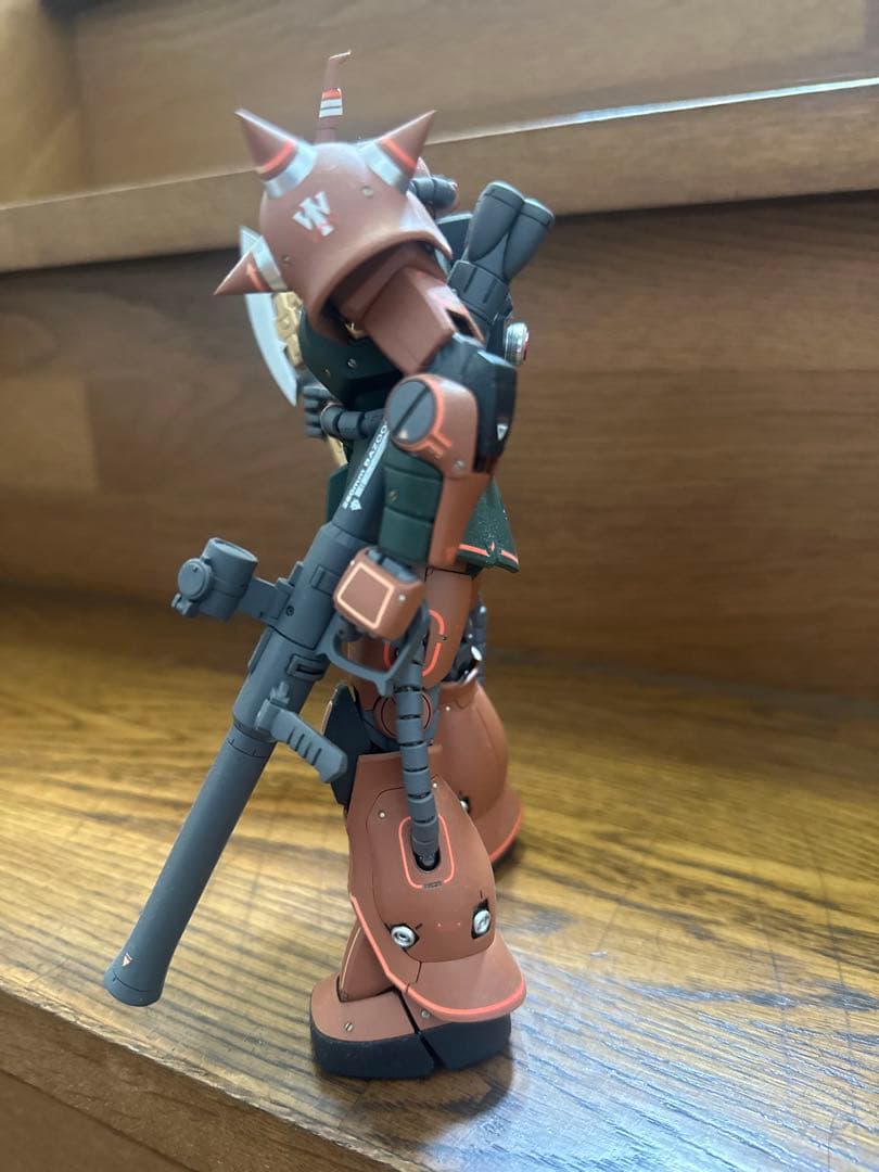 MG ガルマ専用ザク　完成品