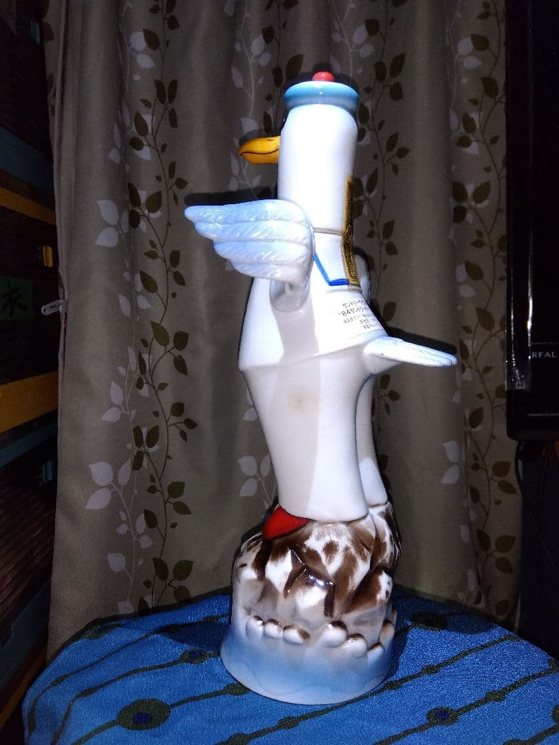 超希少 1984年サントリーオープンゴルフ記念陶器ボトルウイスキー特級表示