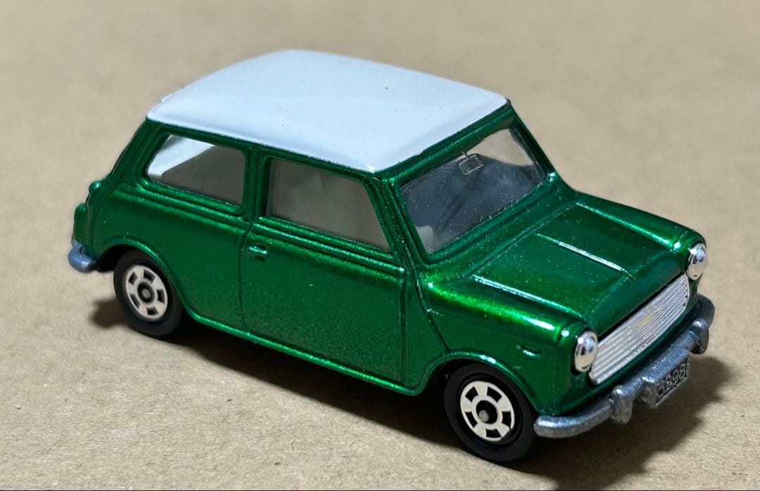 トミカ F8 ミニクーパー 輸出仕様 メタグリーン