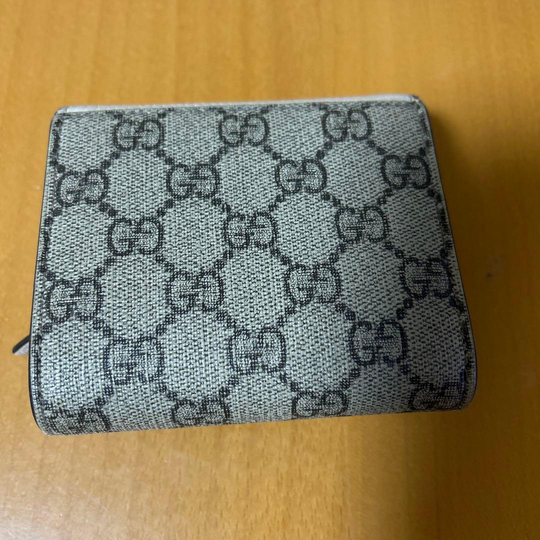 専用です。 GUCCI 二つ折り財布 ホワイト グレー
