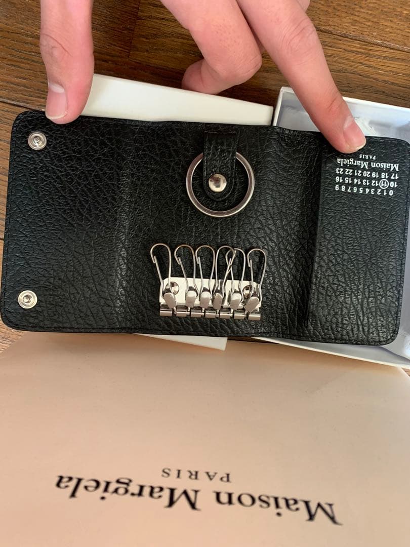 Maison Margiela4ステッチレザーキーケースブラック