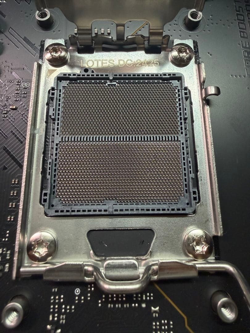 MSI B650 GAMING PLUS WIFI マザーボード