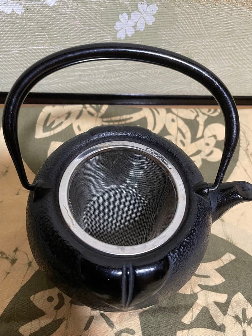 木の葉柄　急須　鉄器 金属工芸 美術品 鉄急須 茶道具 鉄器 鉄瓶 鉄製