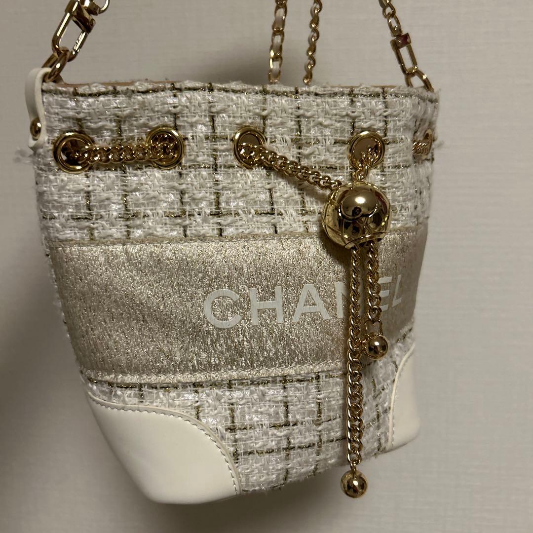 CHANEL ノベルティチェーンバック
