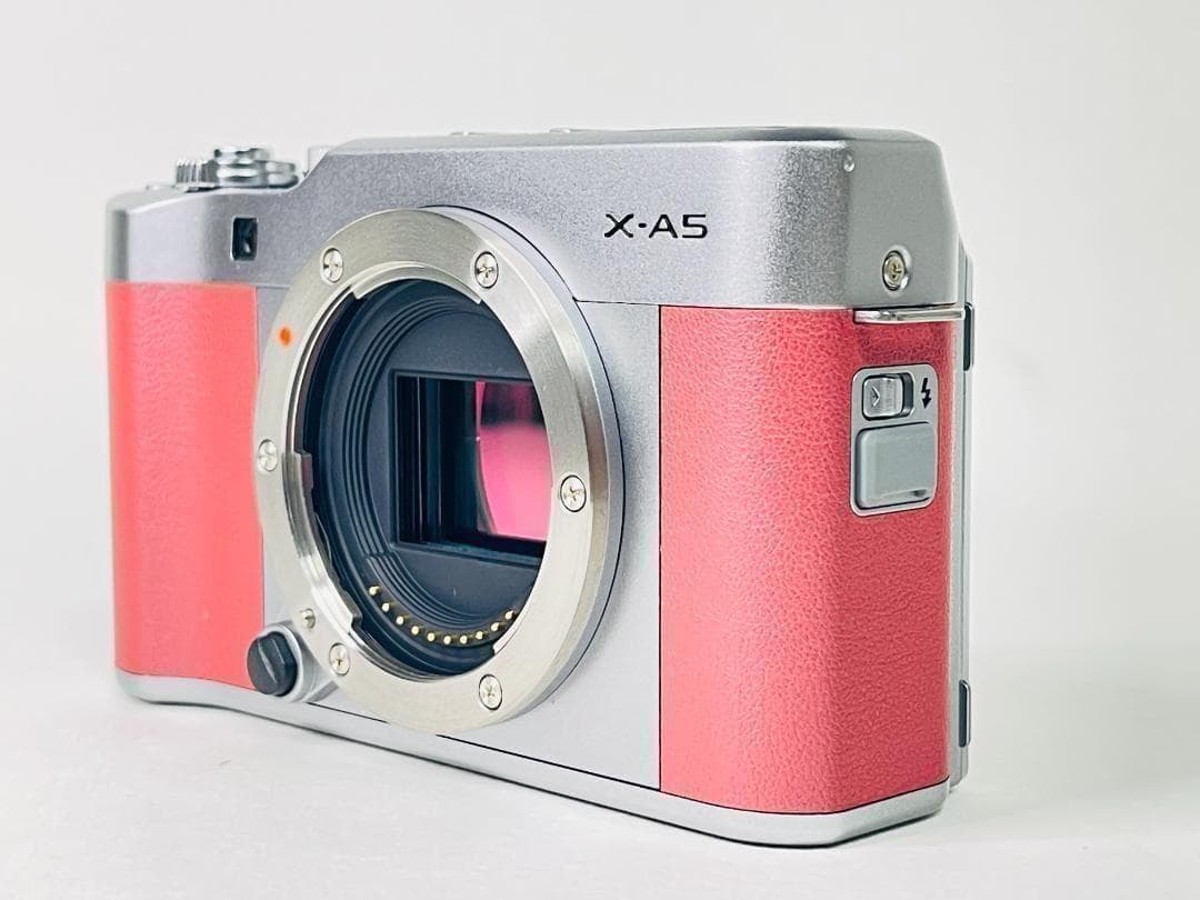 【美品】 FUJIFILM X-A5 ミラーレス一眼カメラ