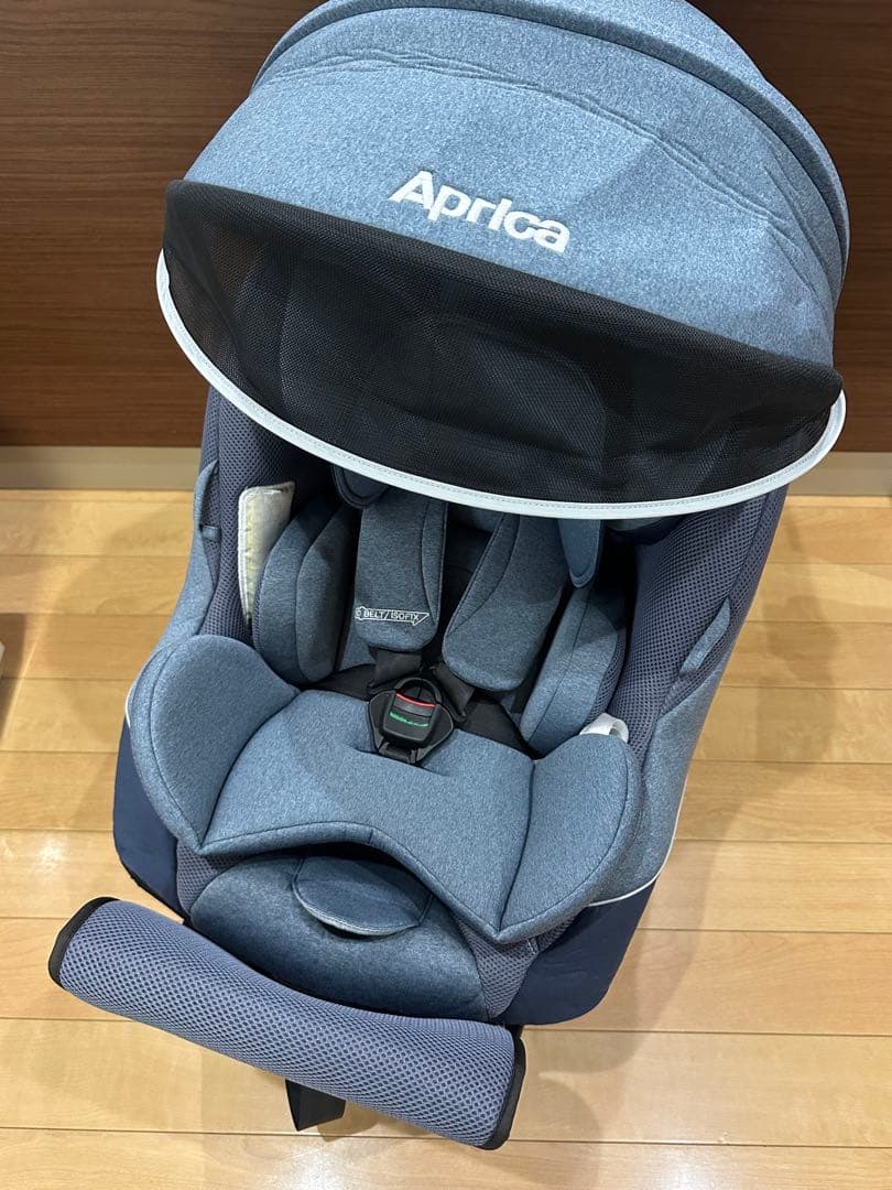 アップリカ クルリラAD シートベルト/ISOFIX両方対応