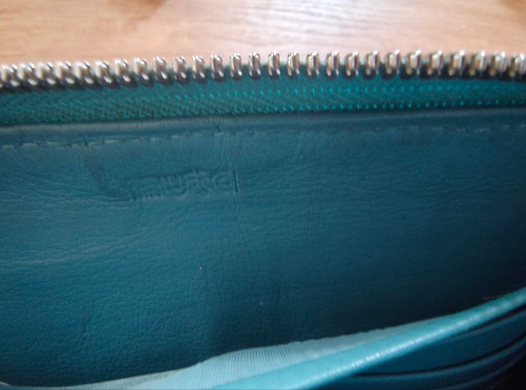 Muta ムータ　財布