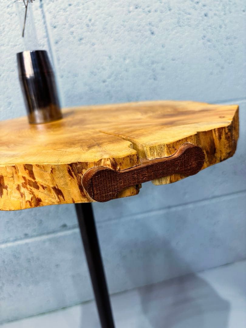 榧輪切りサイドテーブル　ナイトテーブル　コーヒーテーブル　観葉植物起き