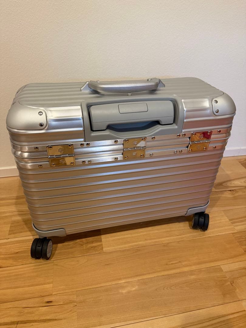 RIMOWA ORIGINAL PILOT リモワ パイロット
