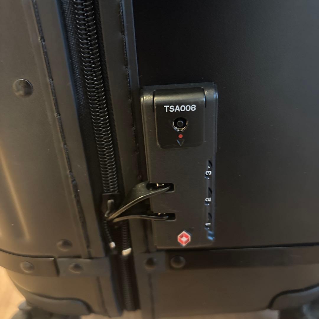 VELO ヴェーロ サイズ可変式 キャリーケース