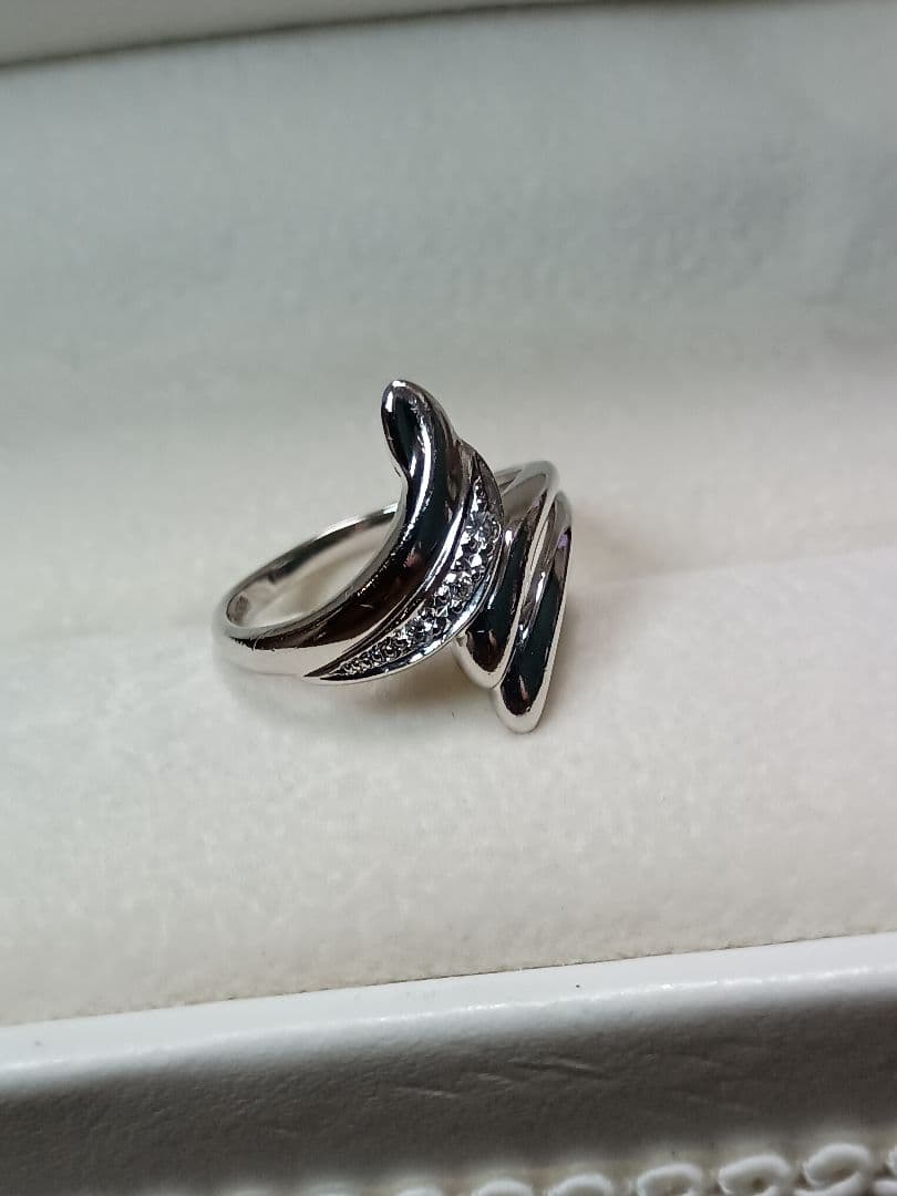 ジュエリーマキ プラチナ ダイヤモンド リング 波形 ウェーブ 11号 4.0g