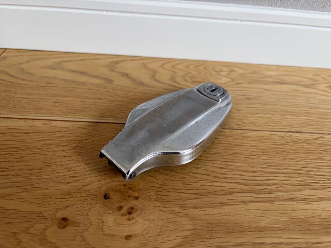 ❺-4 SR400 純正 タンクキャップ 初期型　ムール貝