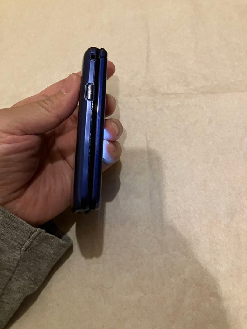 au かんたんケータイライト　SIMフリー　美品