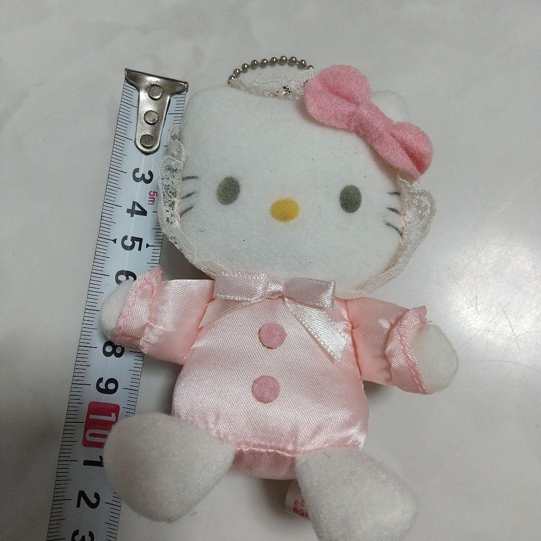 ハローキティ　ぬいぐるみ　マスコット