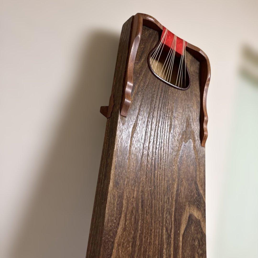 美品　生田流　筝 13弦　赤い装飾　カバー　琴柱付き　ヴィンテージ引き取りのみ