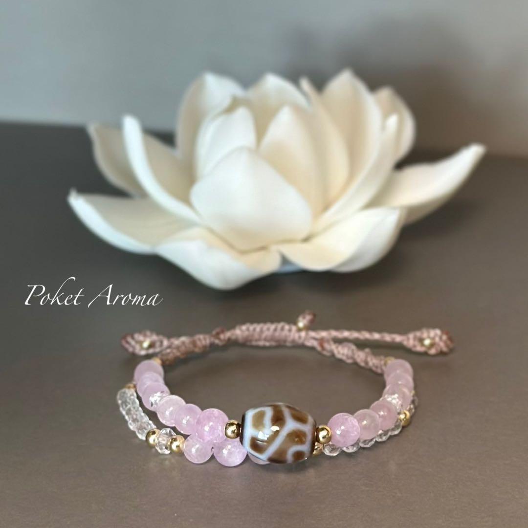 『心精』亀甲蓮花天珠とクンツァイトのマクラメブレスレット