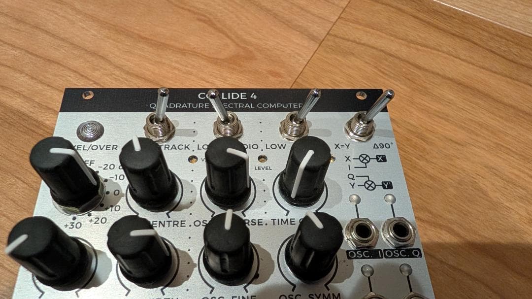 Joranalogue / Collide 4 モジュラーシンセ
