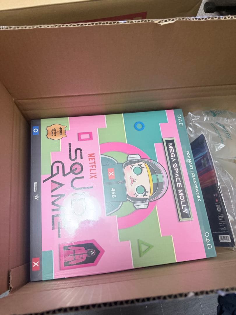 MEGA SPACE MOLLY 400% Squid Game フィギュア