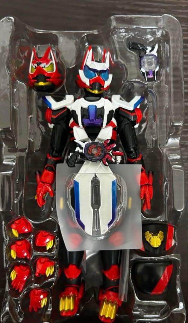 S.H.フィギュアーツ　仮面ライダーギーツ　レーザーブースト
