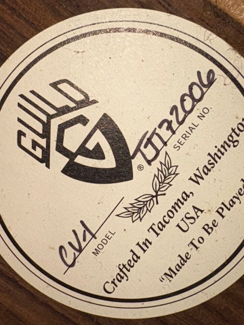 Guild GJ-200 アコースティックギター ハードケース付き