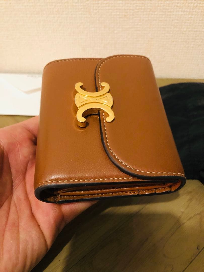 CELINE 三つ折り財布(美品)