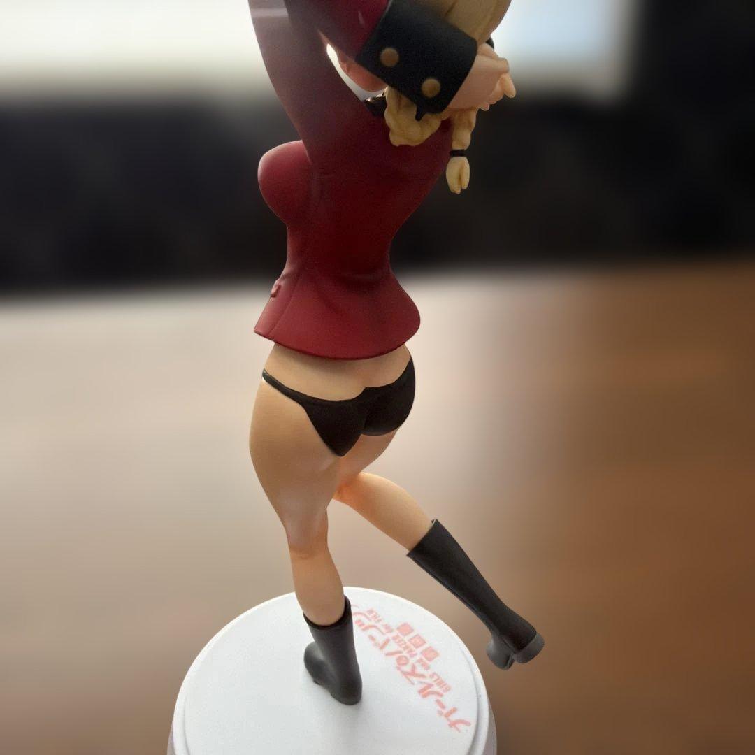 ガールズ&パンツァー　ダージリン　フィギュア【リペイント品】