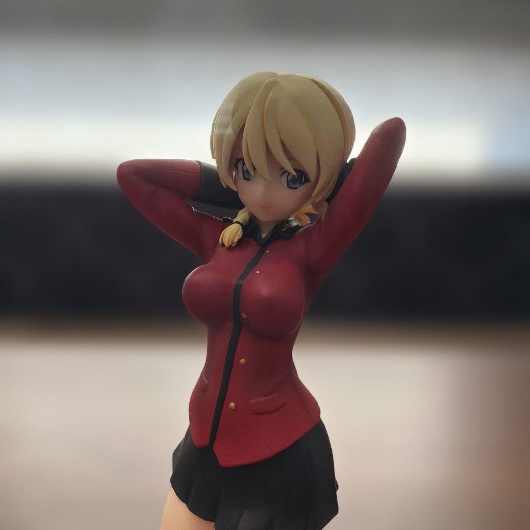 ガールズ&パンツァー　ダージリン　フィギュア【リペイント品】