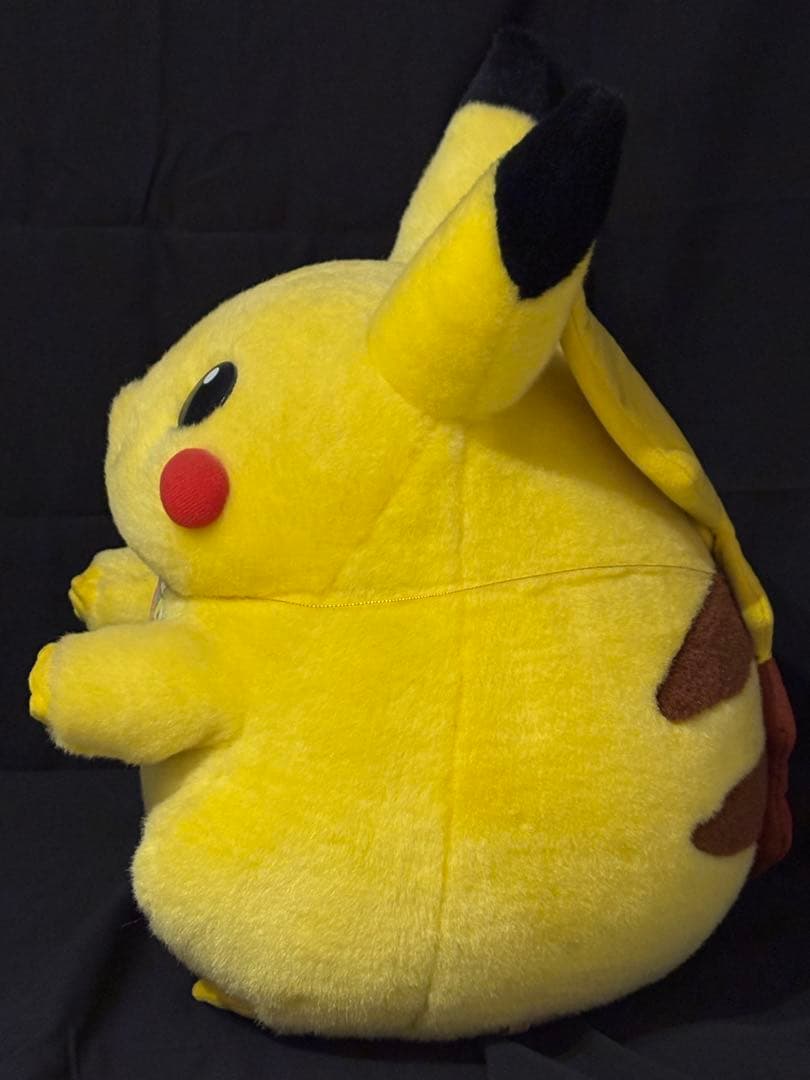 ピカチュウ 1／1等身大 TOMY 初期 ぬいぐるみ①