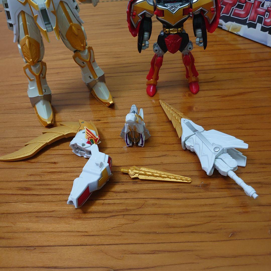 魔法戦隊マジレンジャー 天空合体 DXセイントカイザー 箱説明書あり