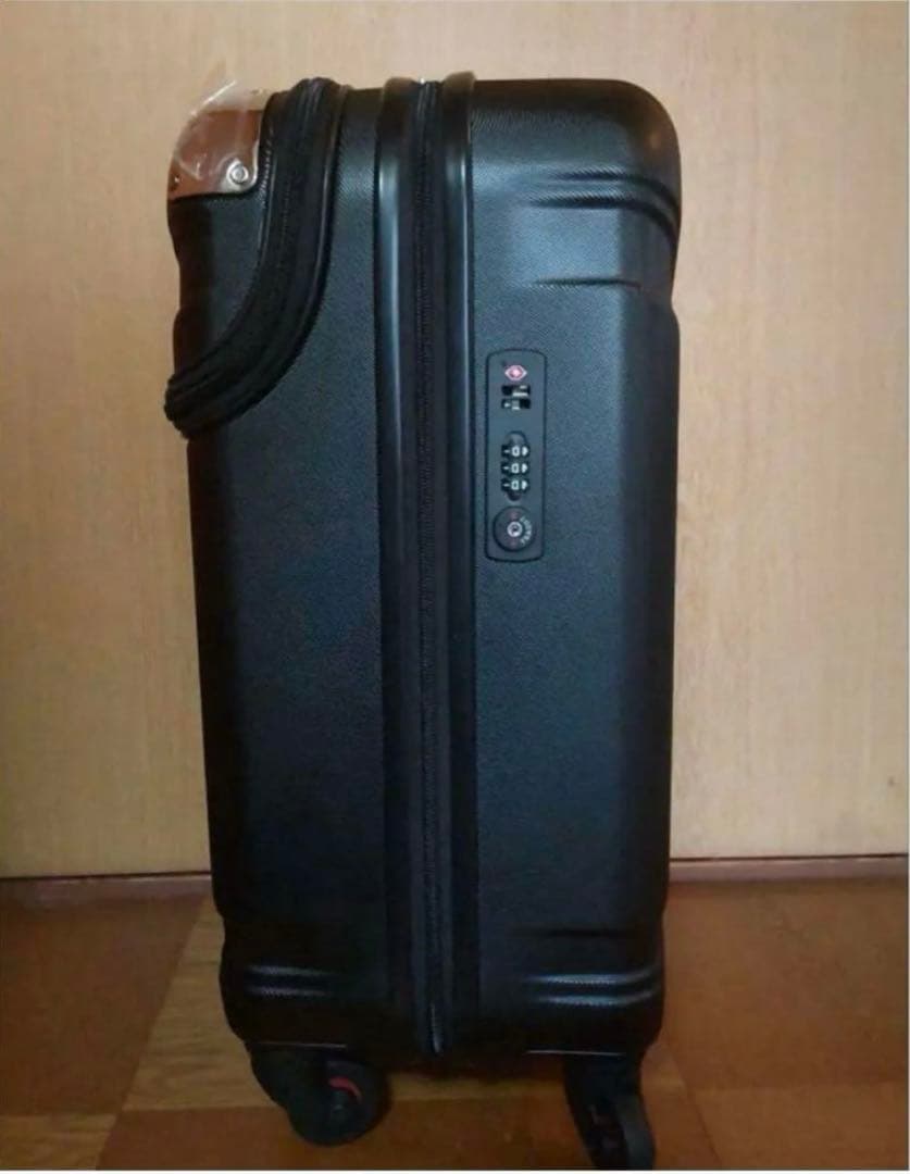 ANAオリジナル商品　機内持ち込みサイズキャリーケース