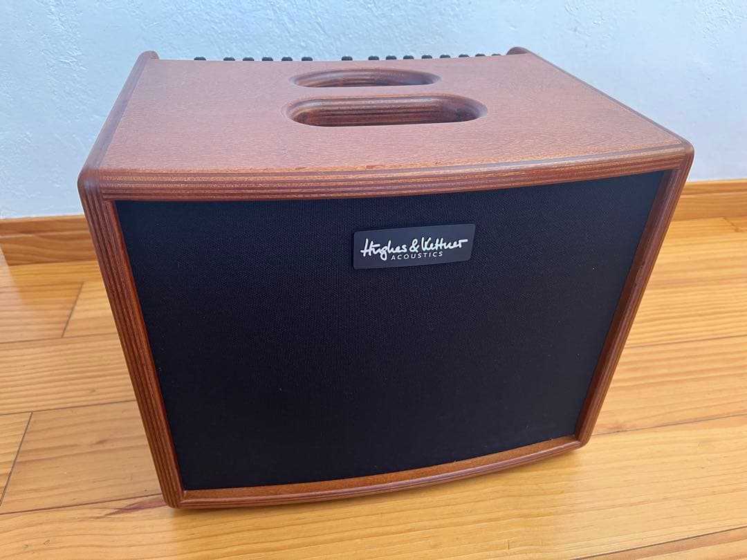 アコギアンプの最高峰　Hughes＆Kettner era1 ギターアンプ