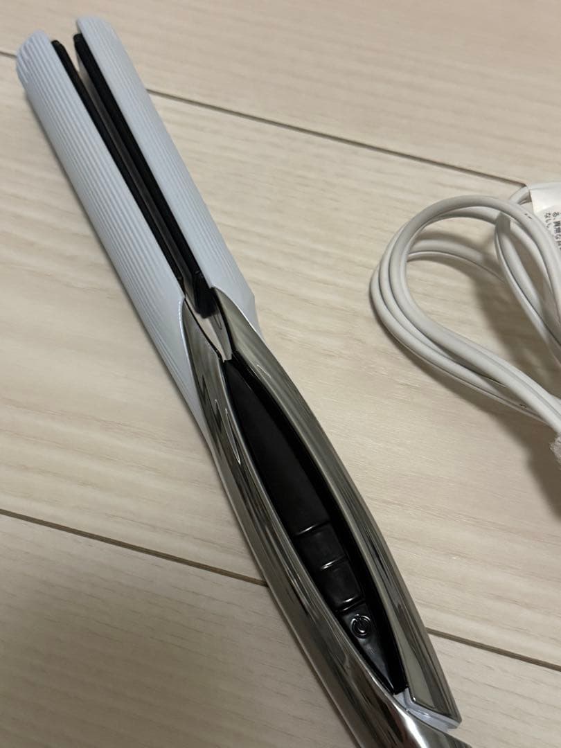 ReFa ストレートヘアアイロン ホワイト　キャップ付