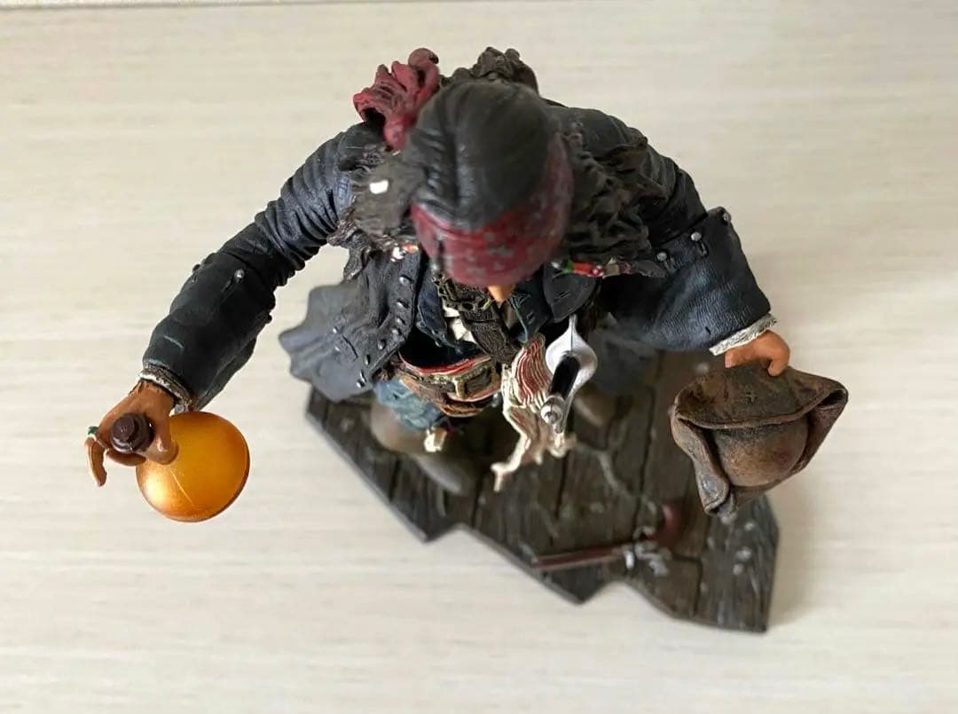 パイレーツオブカリビアン　ジャック・スパロウフィギュア 約30cm