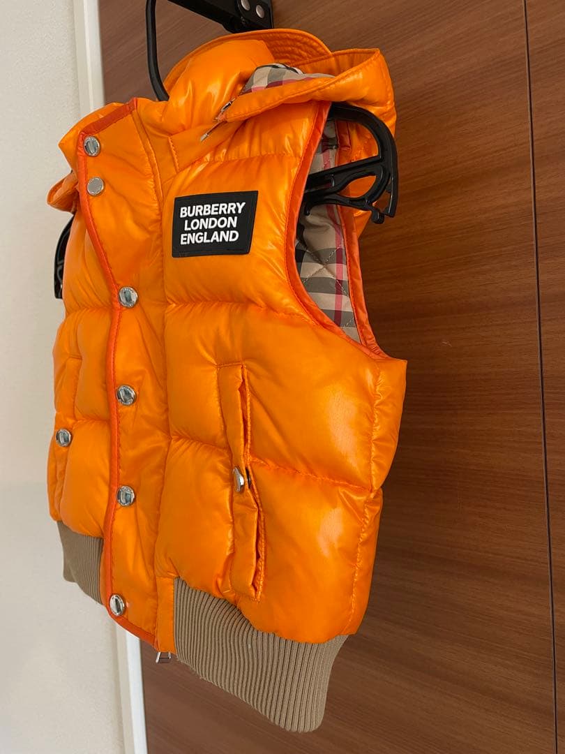 希少◆Burberry オレンジ ダウンベスト 80〜95
