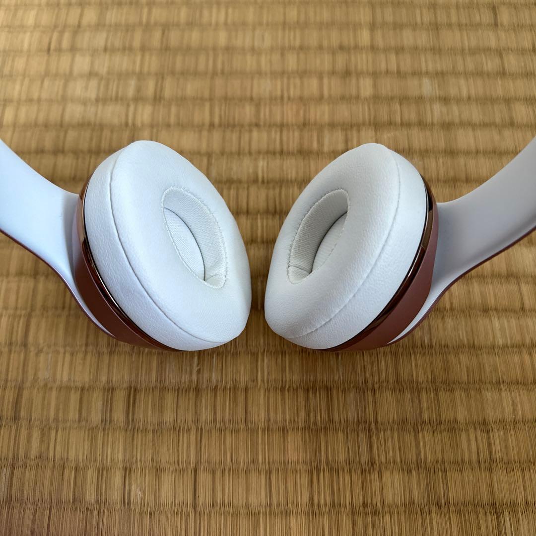 Beats Solo3 Wirelessヘッドフォン - ローズゴールド