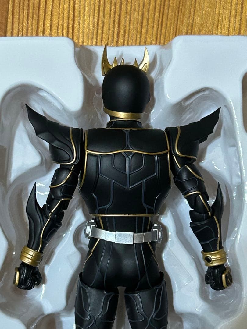 真骨頂 仮面ライダークウガ アルティメットフォーム フィギュア