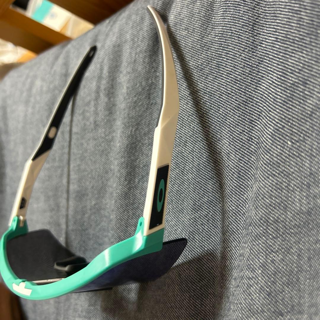 オークリーサングラスSutro Lite のエメラルド色